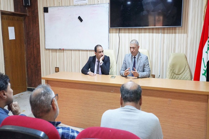 عميد الكليّة يعقد اجتماعا بالكادر التدريسي